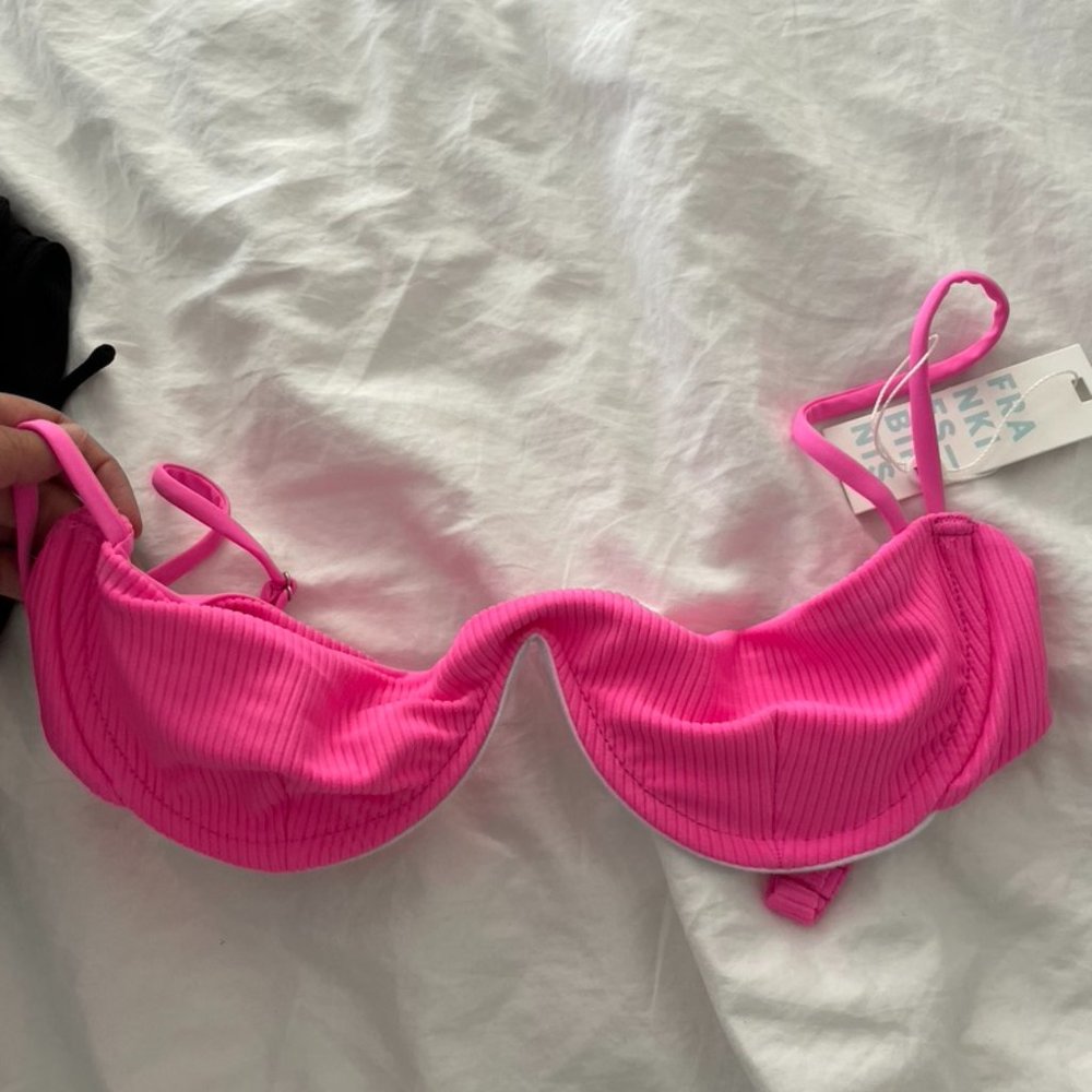 Frankies Bikini Top
